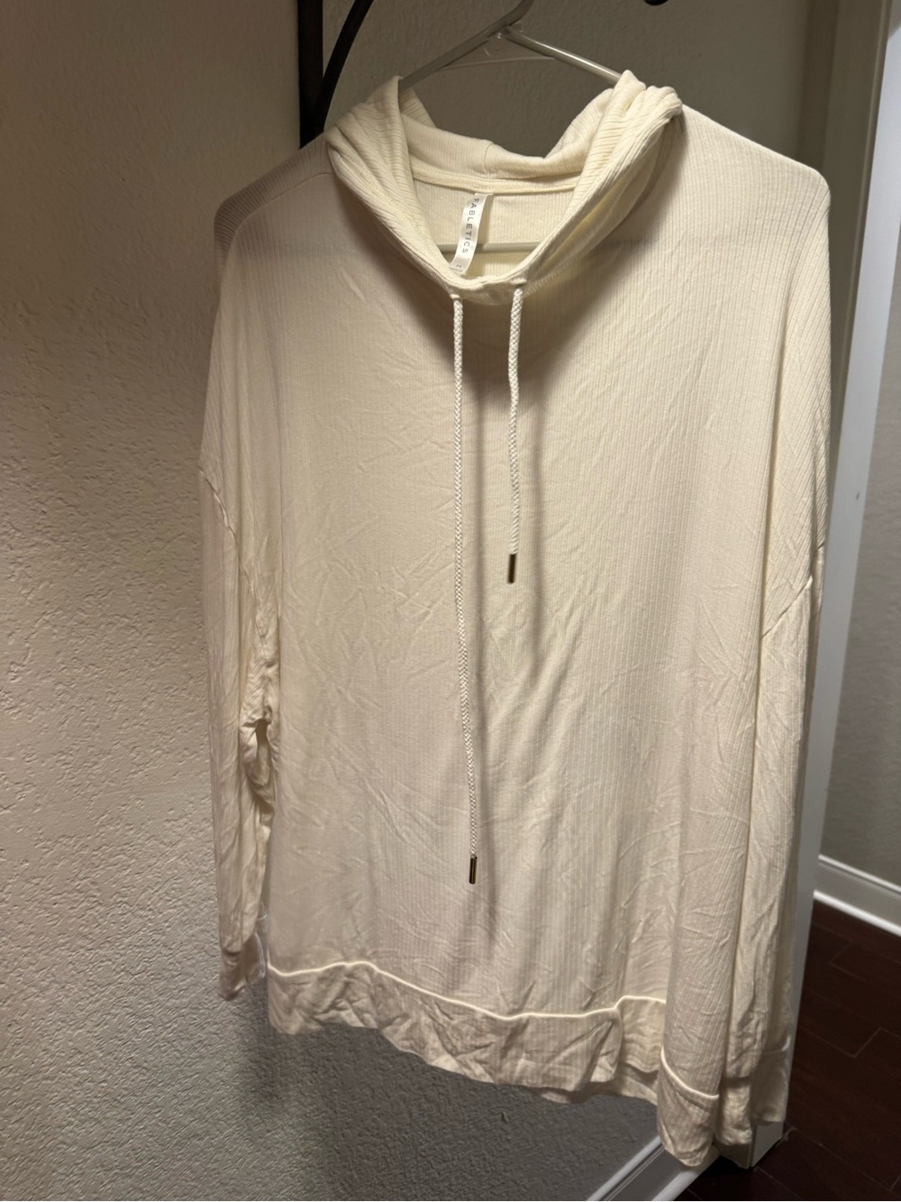 Fabletics Cream Lightweight Hooded Sweatshirt Women’s
